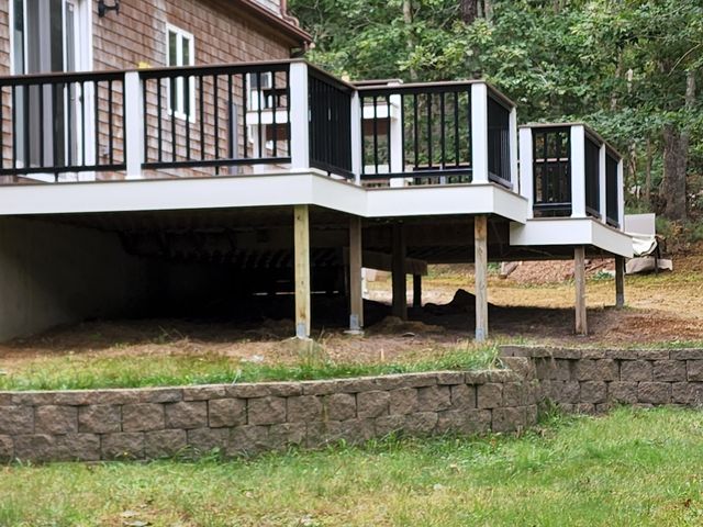 Deck along the back of the house