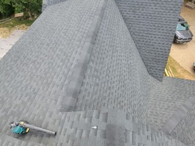 Asphalt shingle roof and ridge