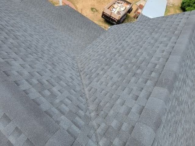 Asphalt shingle roof surface